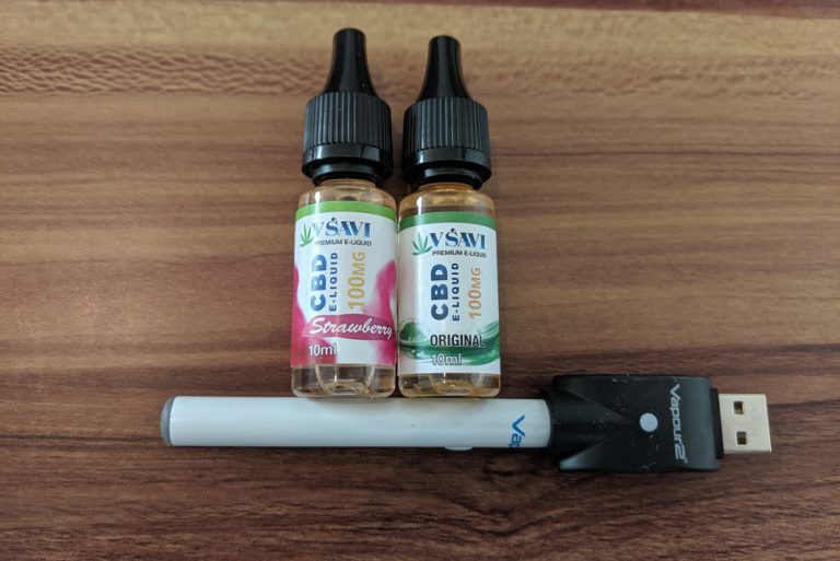 Vsavi CBD Vape Kit & Strawberry E-Liquid Review